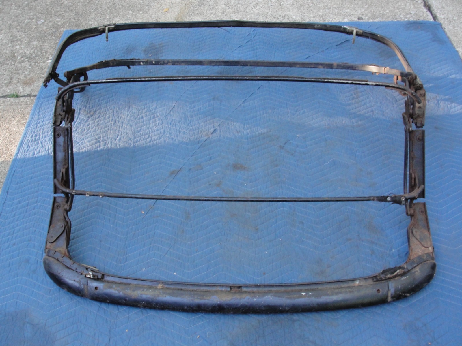 1963-1967 Corvette Used Original Convertible Top Frame Assembly to be Restored. 1963-1967 Corvette Used Original Convertible Top Frame Assembly to be Restored.