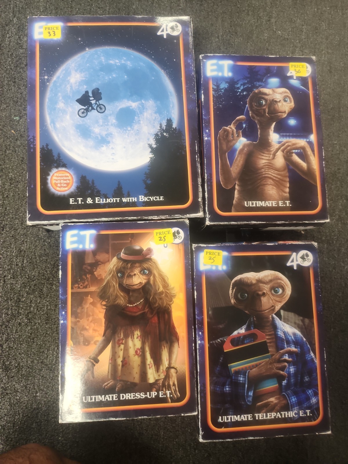 Neca E.T. Lot Ultimate + DELUXE Ultimate E.T. Action Figures Light Up Led Chest 