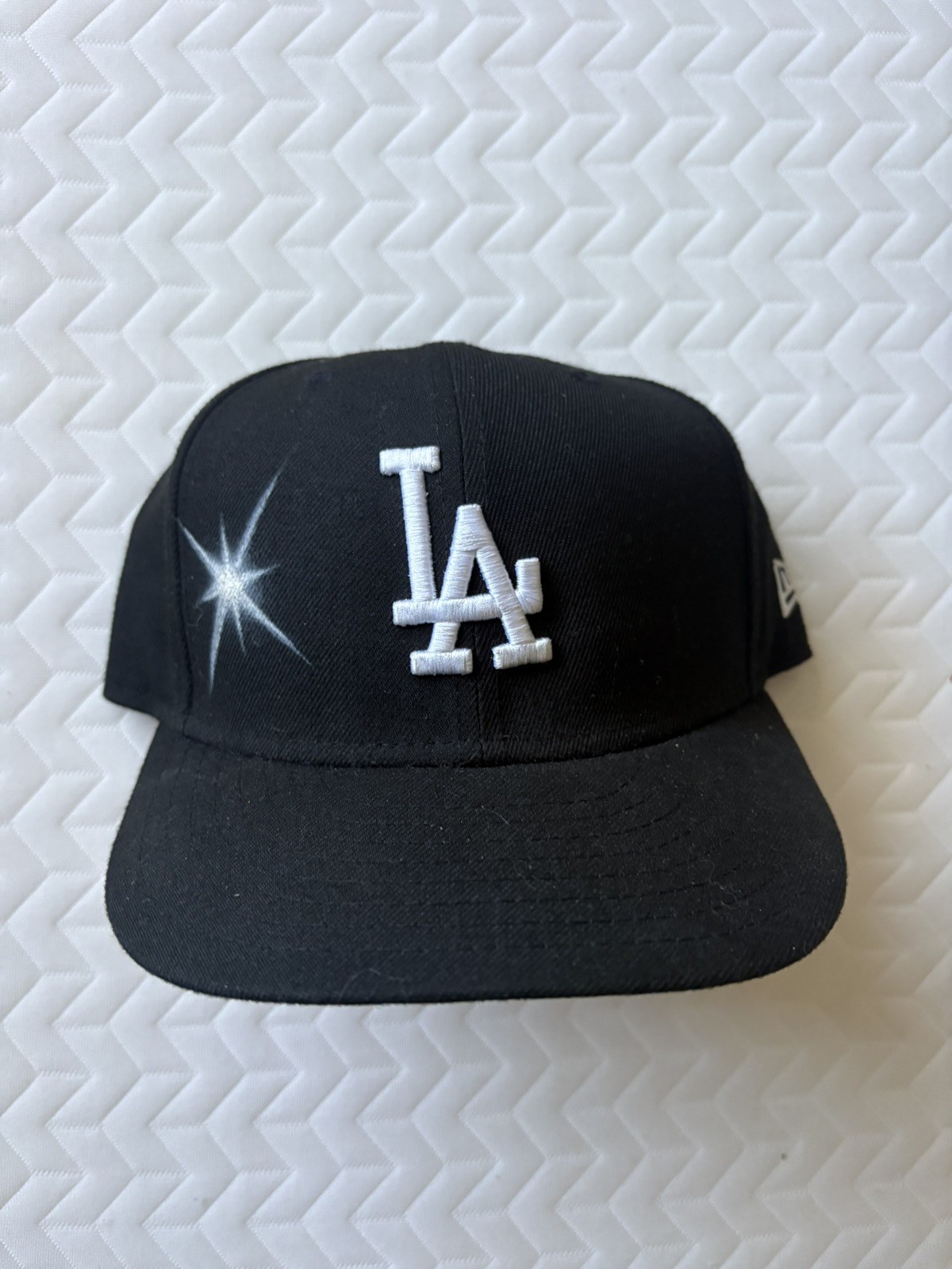 Ay El Ay En Los Angeles Dodgers LA Black New Era 59fifty Fitted Hat Cap 7 1/4 Ay El Ay En Los Angeles Dodgers LA Black New Era 59fifty Fitted Hat Cap 7 1/4