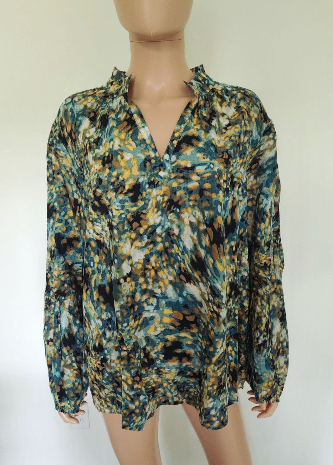 Chico\'s Women\'s Teal Multi Garden-Swirl Georgette Ruffle Blouse 4, US Size XXL Chico\'s Women\'s Teal Multi Garden-Swirl Georgette Ruffle Blouse 4, US Size XXL