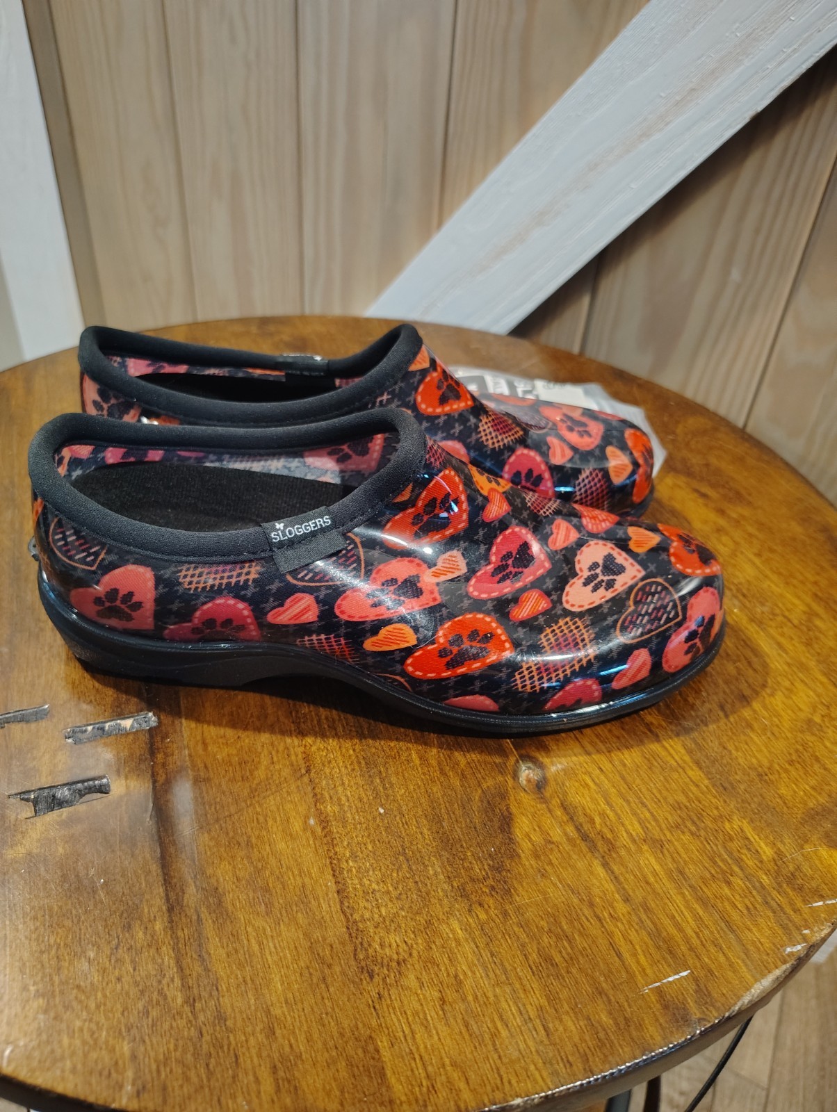 Sloggers Women’s Size 9 Garden Shoes Waterproof Clogs Hearts Paw Prints 6412 New