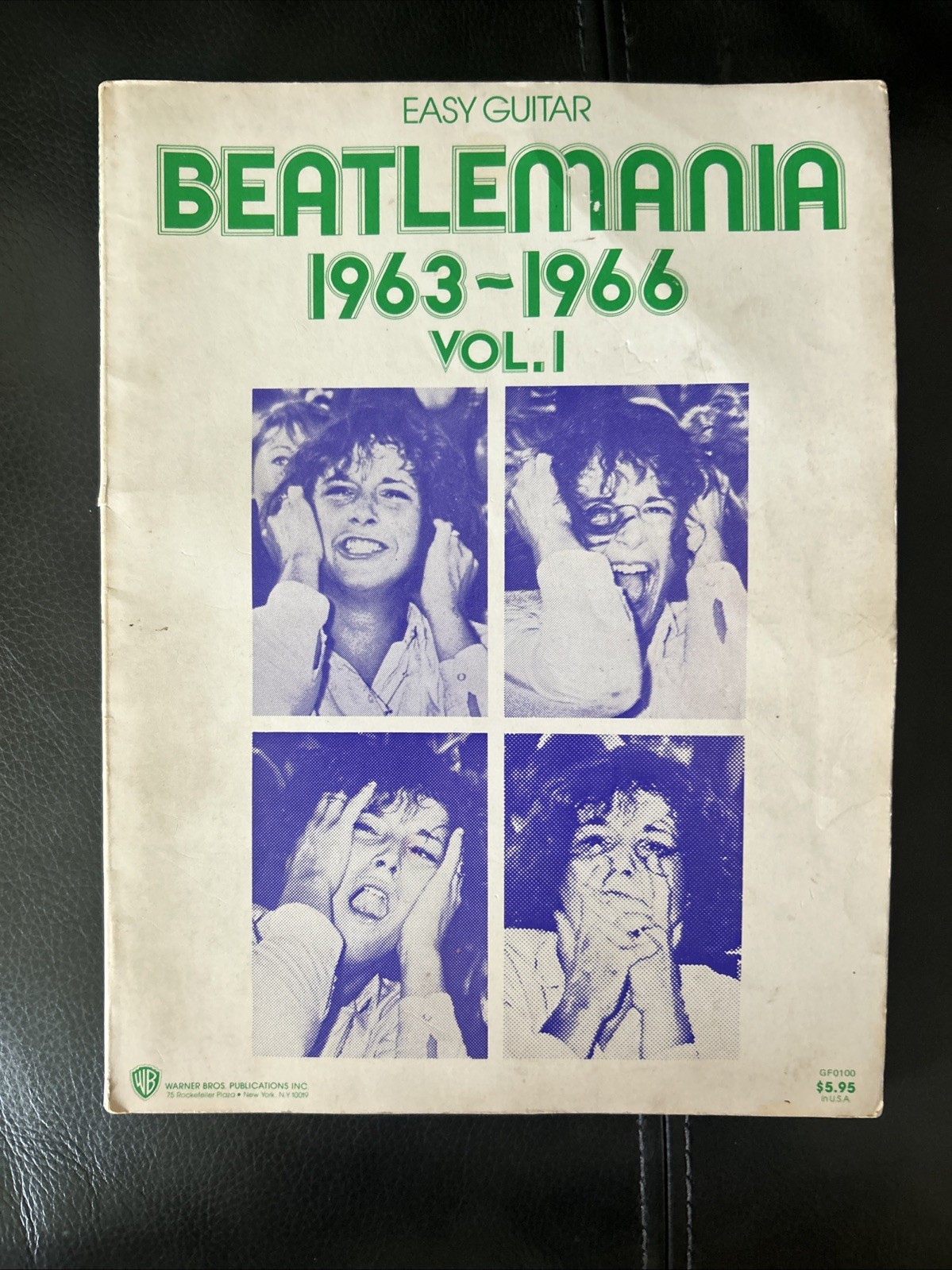 Beatlemania 1963–1966 Vol 1 Easy Guitar Songbook The Beatles Warner Bros Beatlemania 1963–1966 Vol 1 Easy Guitar Songbook The Beatles Warner Bros