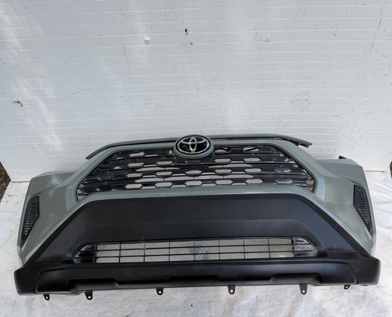 2019–2025 Toyota RAV4 Front Bumper Assembly Used