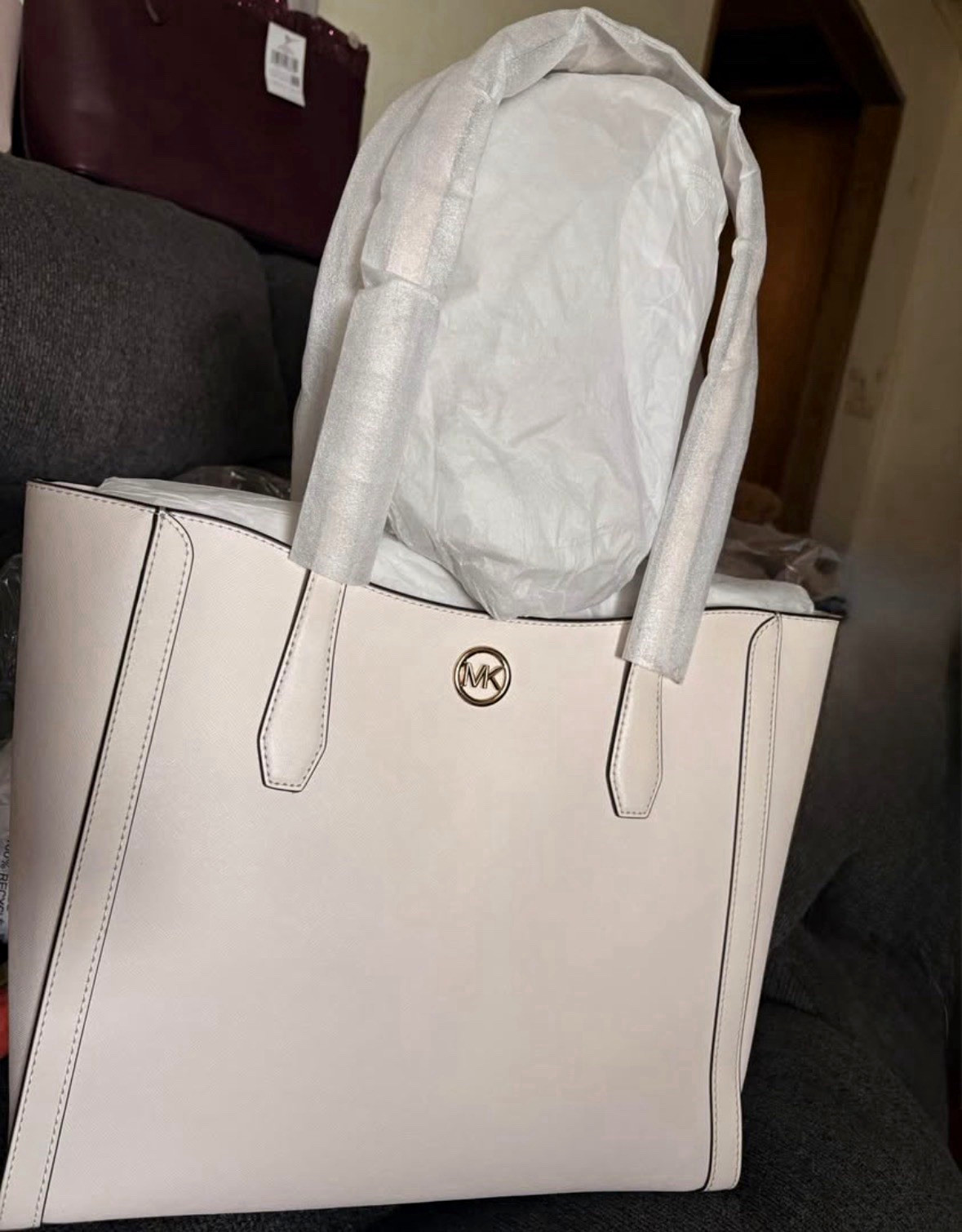 Michael Kors Large Beige Zip Tote Bag MK Logo Gold Hardware Detachable Strap
