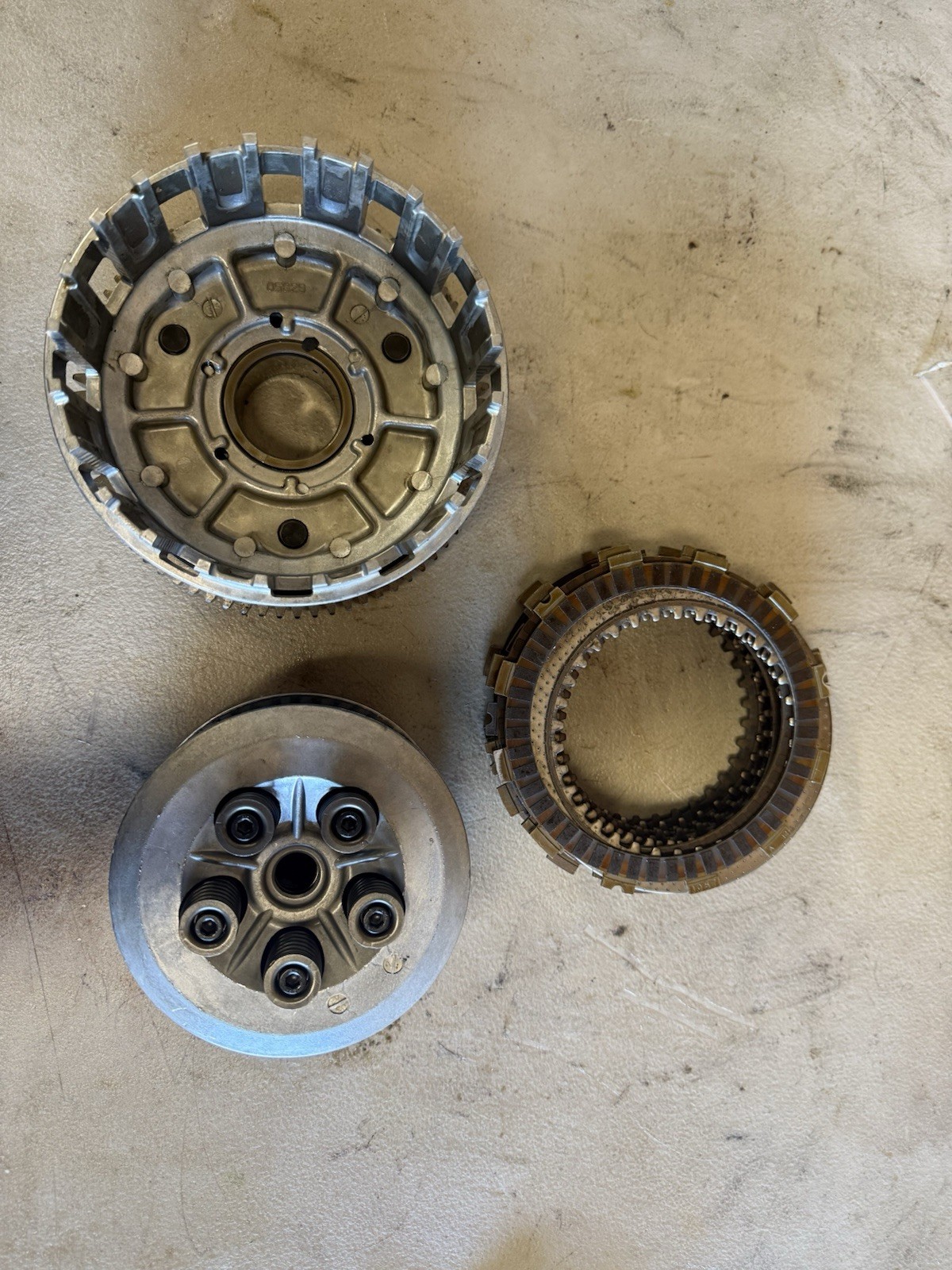 03-04 SUZUKI GSXR 1000 GSXR1000 OEM COMPLETE CLUTCH PLATES BASKET HUB 2003 2004