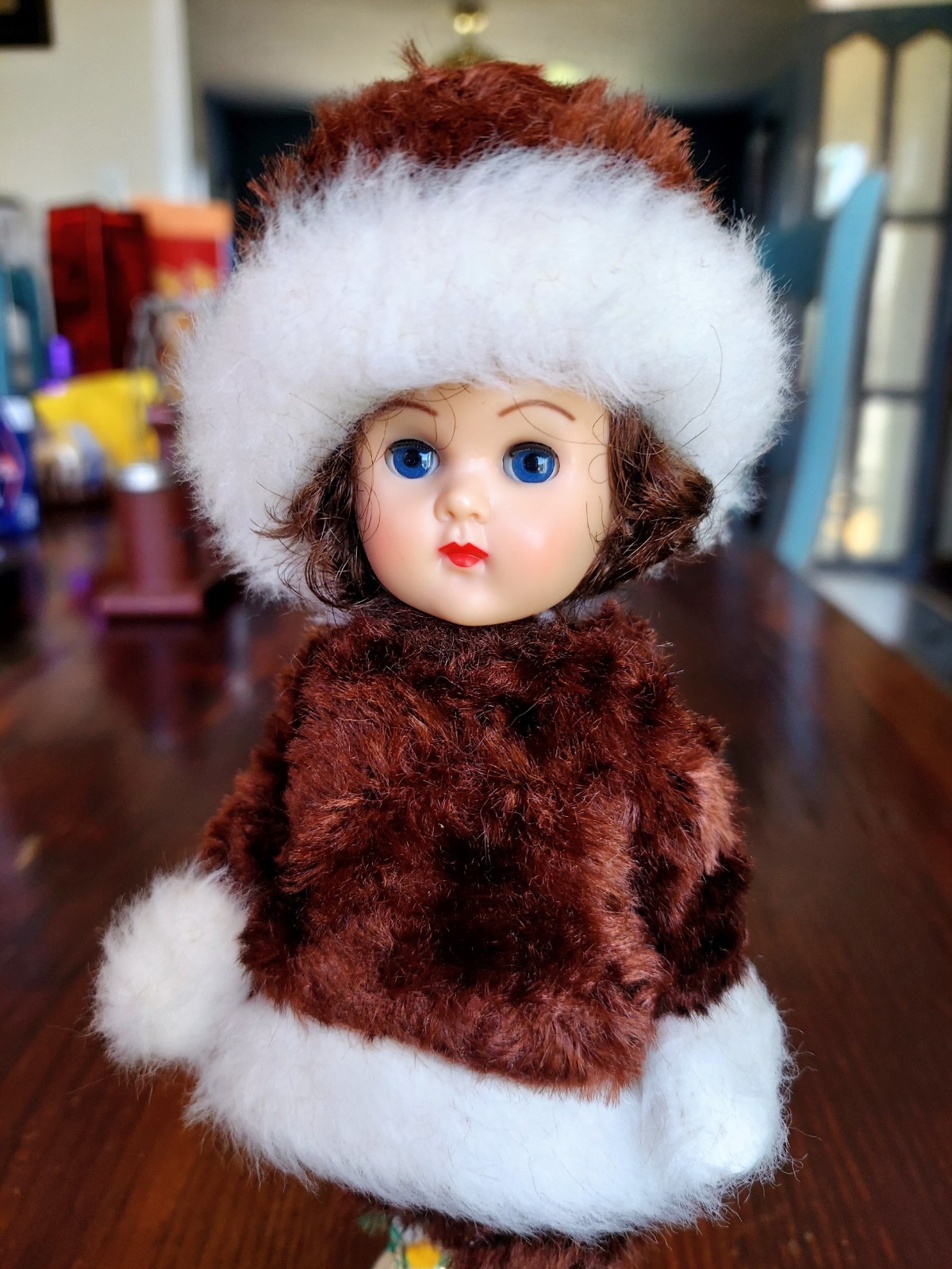 VINTAGE VOGUE GINNY ALASKAN DOLL CIRCA 1950\'S ORIGINAL BOX/BROCHURES