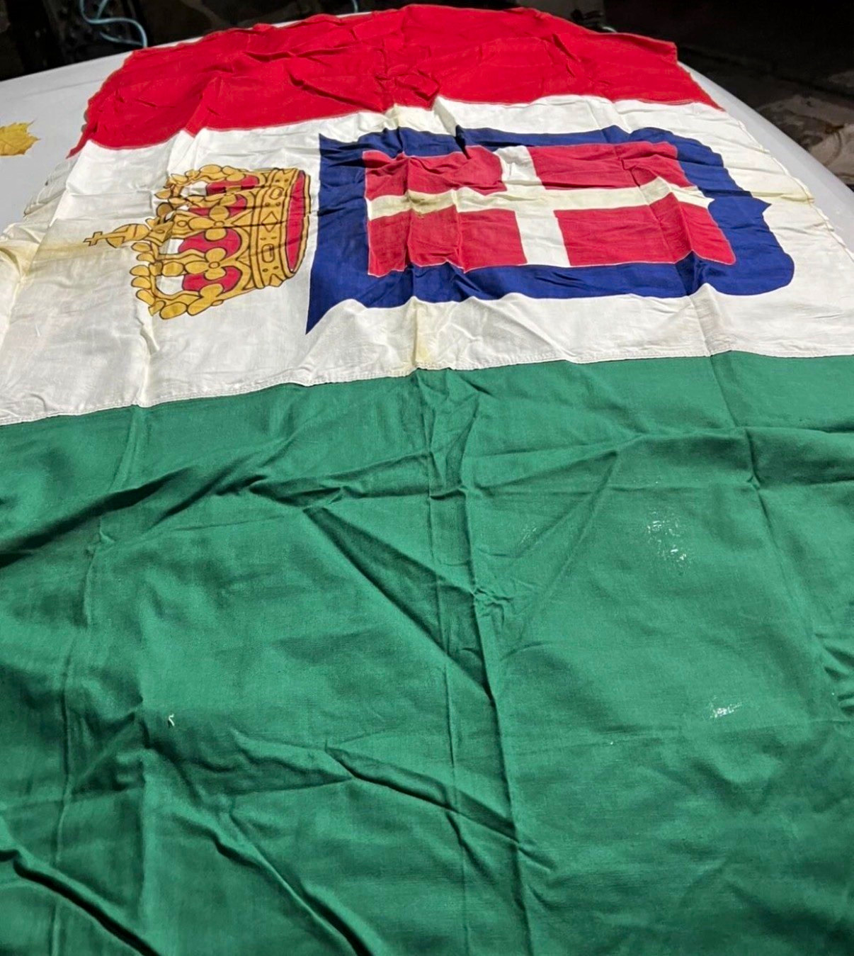 Vintage Italian Flag Red White Green with Coat of Arms