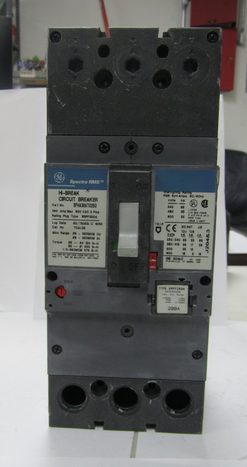 🙌 GE SPECTRA 250 AMP CIRCUIT BREAKER 600 VAC 3 POLE W/ 200A TRIP SFHA36AT0250