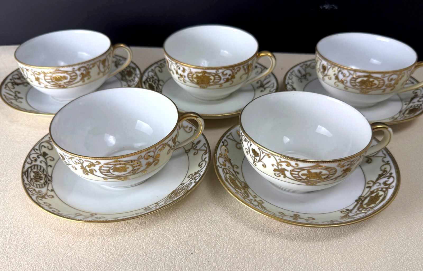 Vintage NORITAKI Christmas Ball (5) Cups & Saucers ~ Rare Vintage China