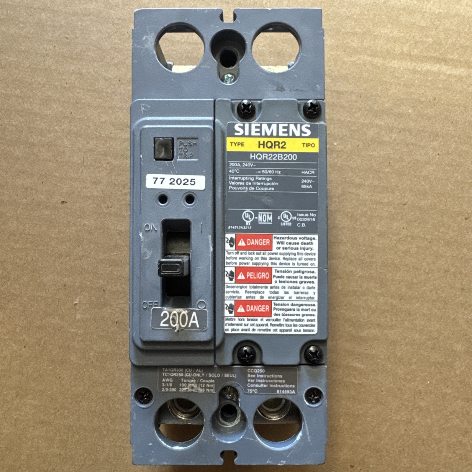 SIEMENS HQR22B200 BREAKER 2POLE 200A 240V NEW Surplus SIEMENS HQR22B200 BREAKER 2POLE 200A 240V NEW Surplus