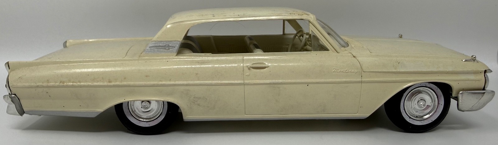 Vintage 1961 Mercury Monterey 2-Door Hardtop Promo Model Car Cream