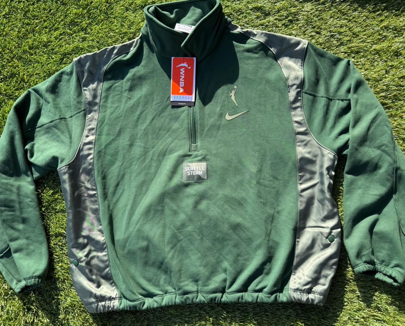 Nike Women’s Seattle Storm WNBA Fleece Top Oversized & Cropped Size Medium