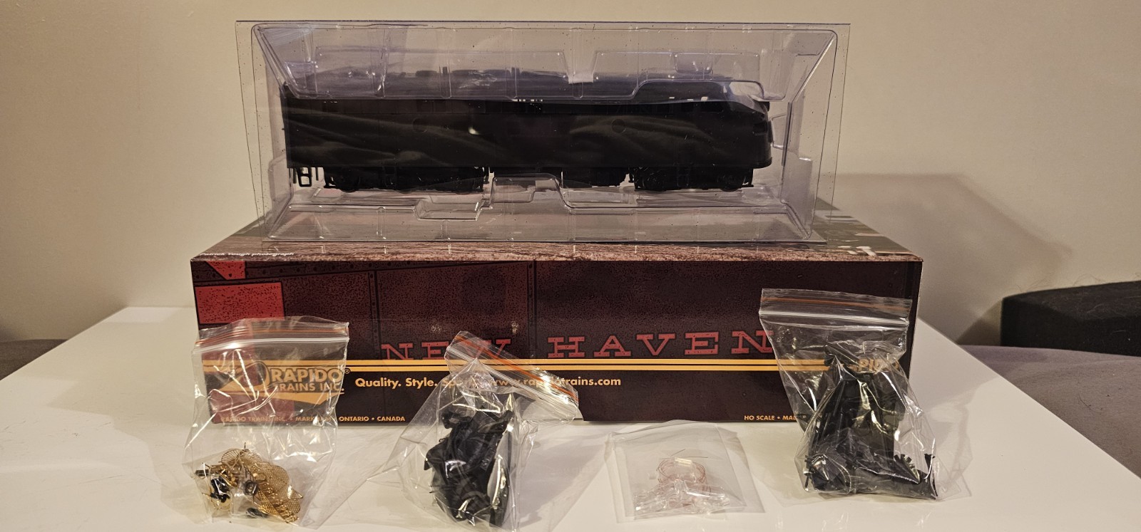 HO Rapido Undecorated EMD FL9 Rebuild ESU Loksound DCC Sound Etched Details 1:87