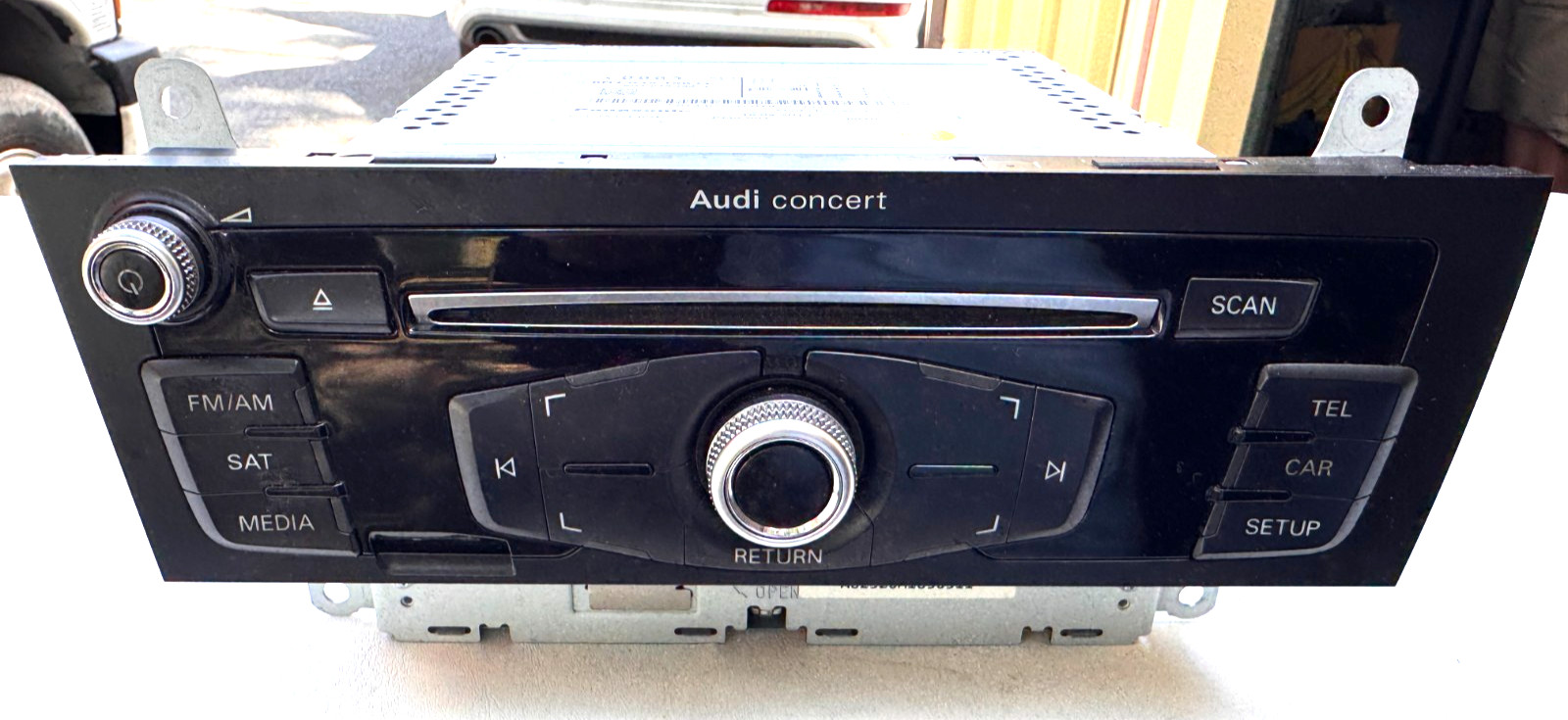 🔴 2013-2017 Audi A4 AM / FM CD Player Radio Receiver 8R1-035-186-Q OEM