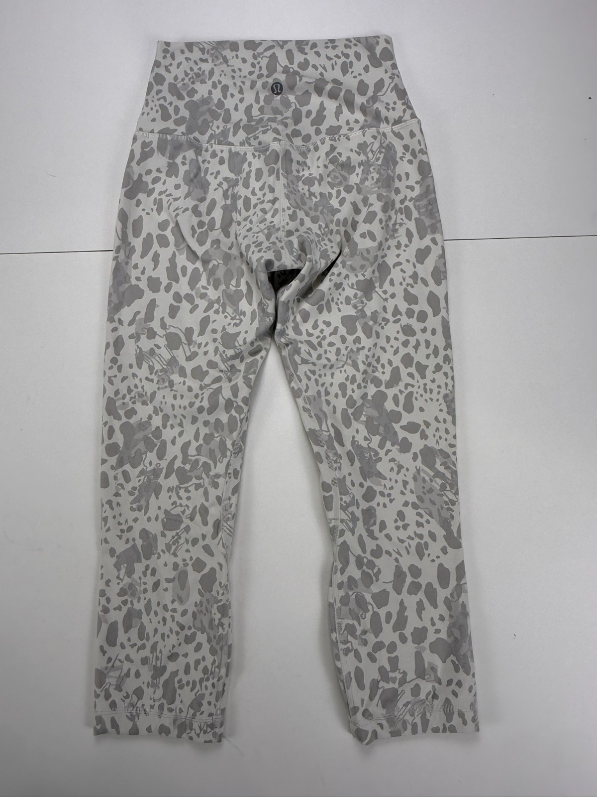 Lululemon Womens 4 Black Textured High Rise Leggings 25\
