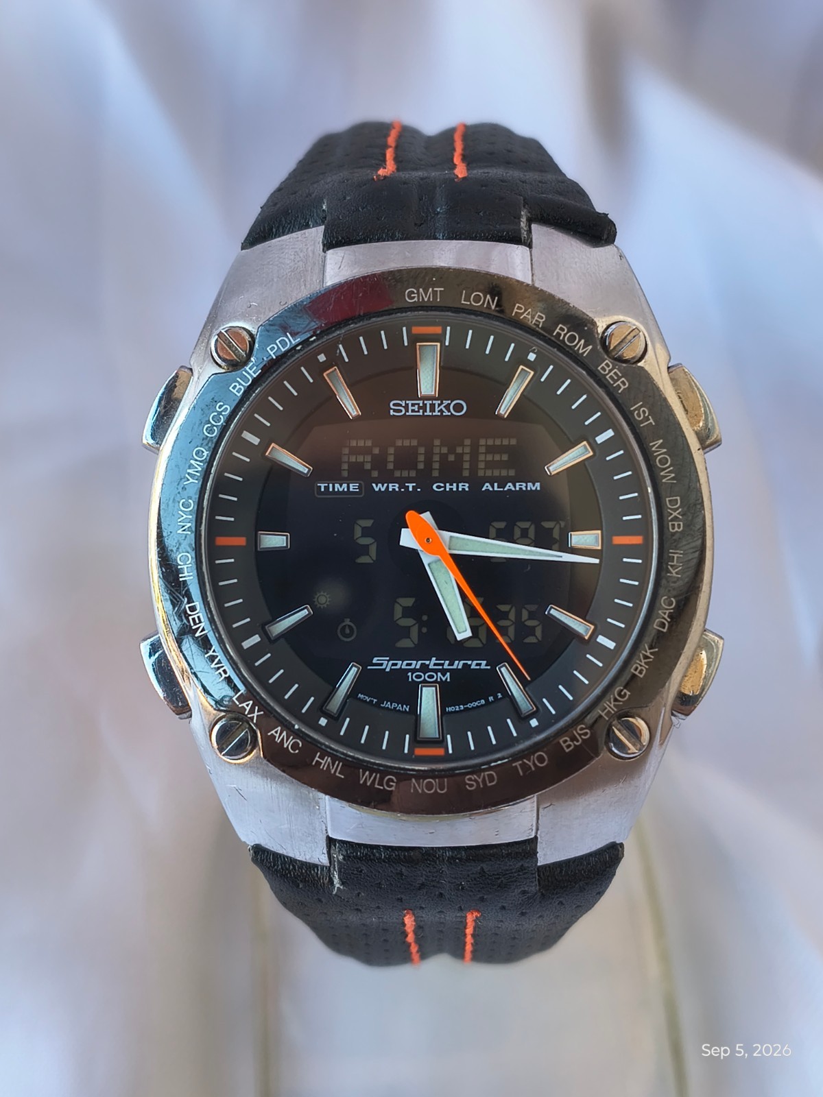 Seiko Sportura World Time Chronograph H023-00C0 Caliber H023A Digital-Analog Men Seiko Sportura World Time Chronograph H023-00C0 Caliber H023A Digital-Analog Men