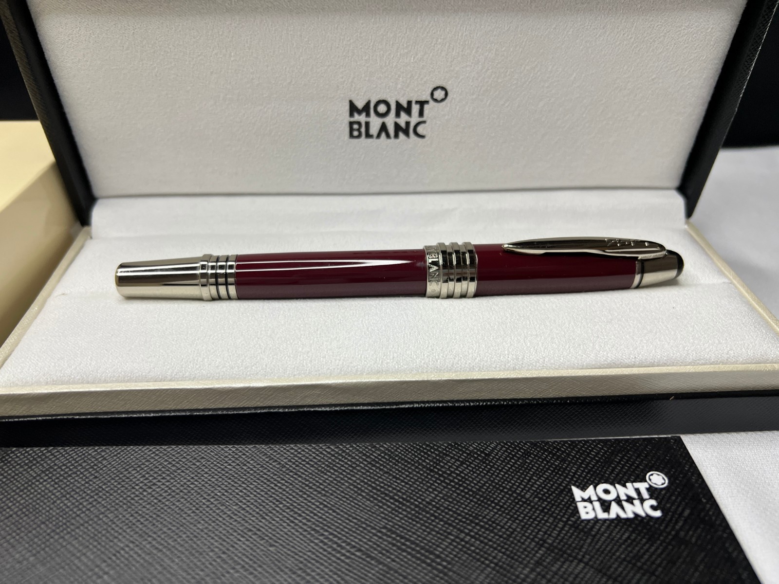 Montblanc John F Kennedy Special Edition Rollerball Pen Burgundy Platinum NIB Montblanc John F Kennedy Special Edition Rollerball Pen Burgundy Platinum NIB