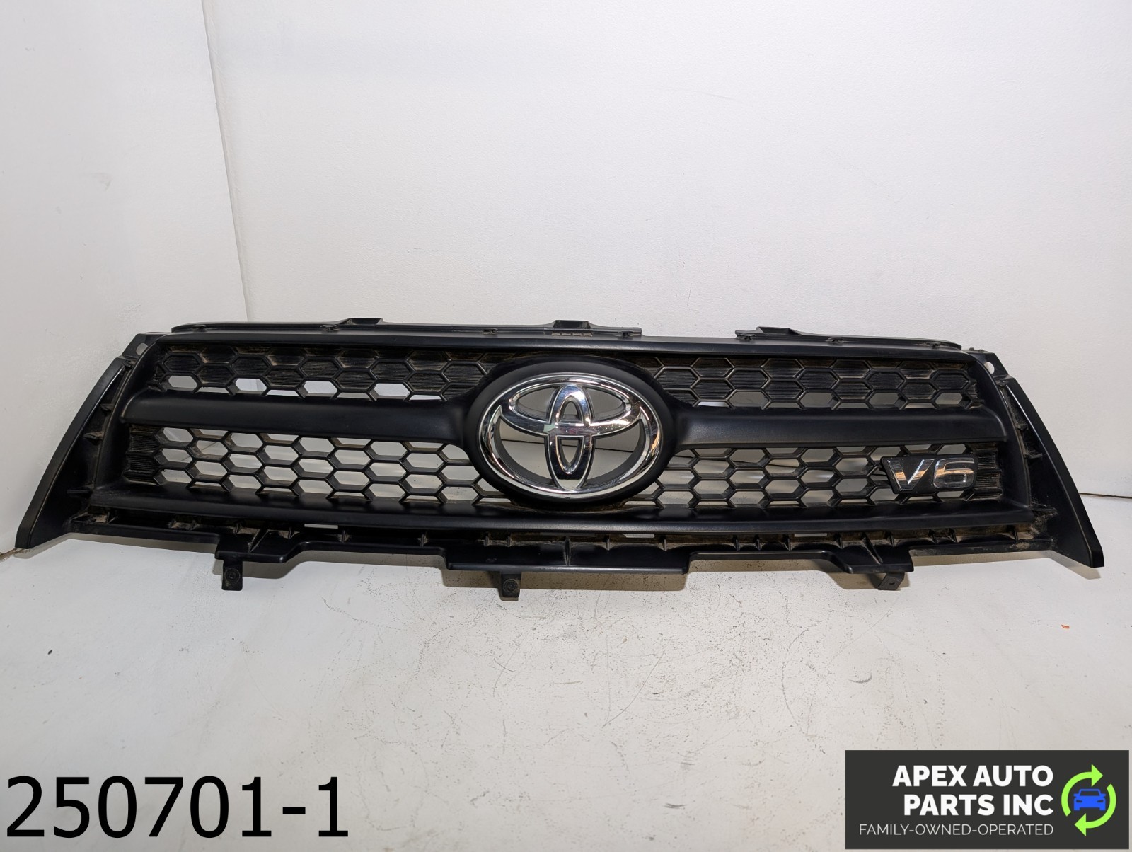 OEM 2009-2012 Toyota RAV4 3.5L Grille