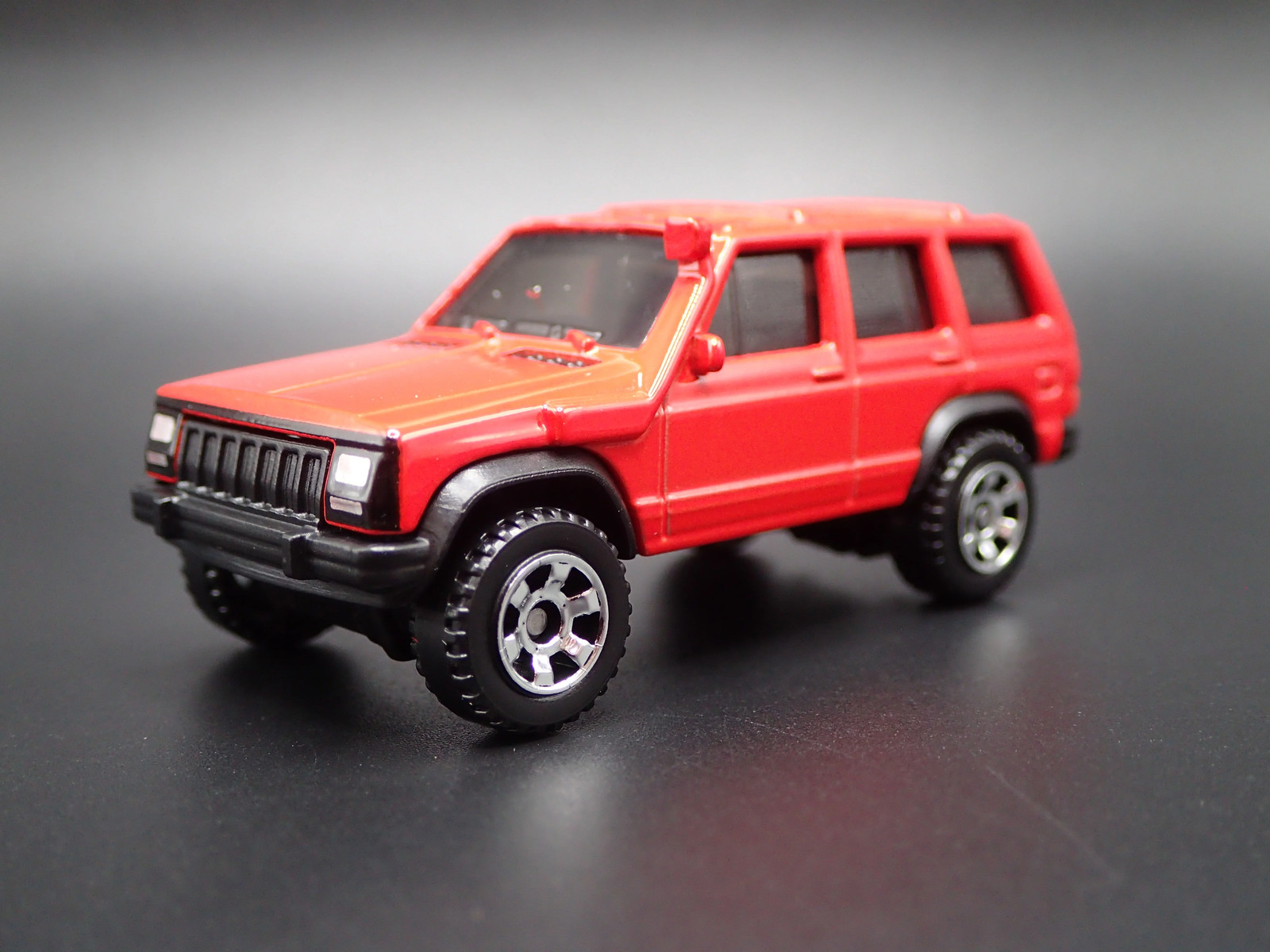1984-2001 JEEP CHEROKEE XJ SPORT 4 DOOR RED 1:64 SCALE DIECAST MODEL CAR