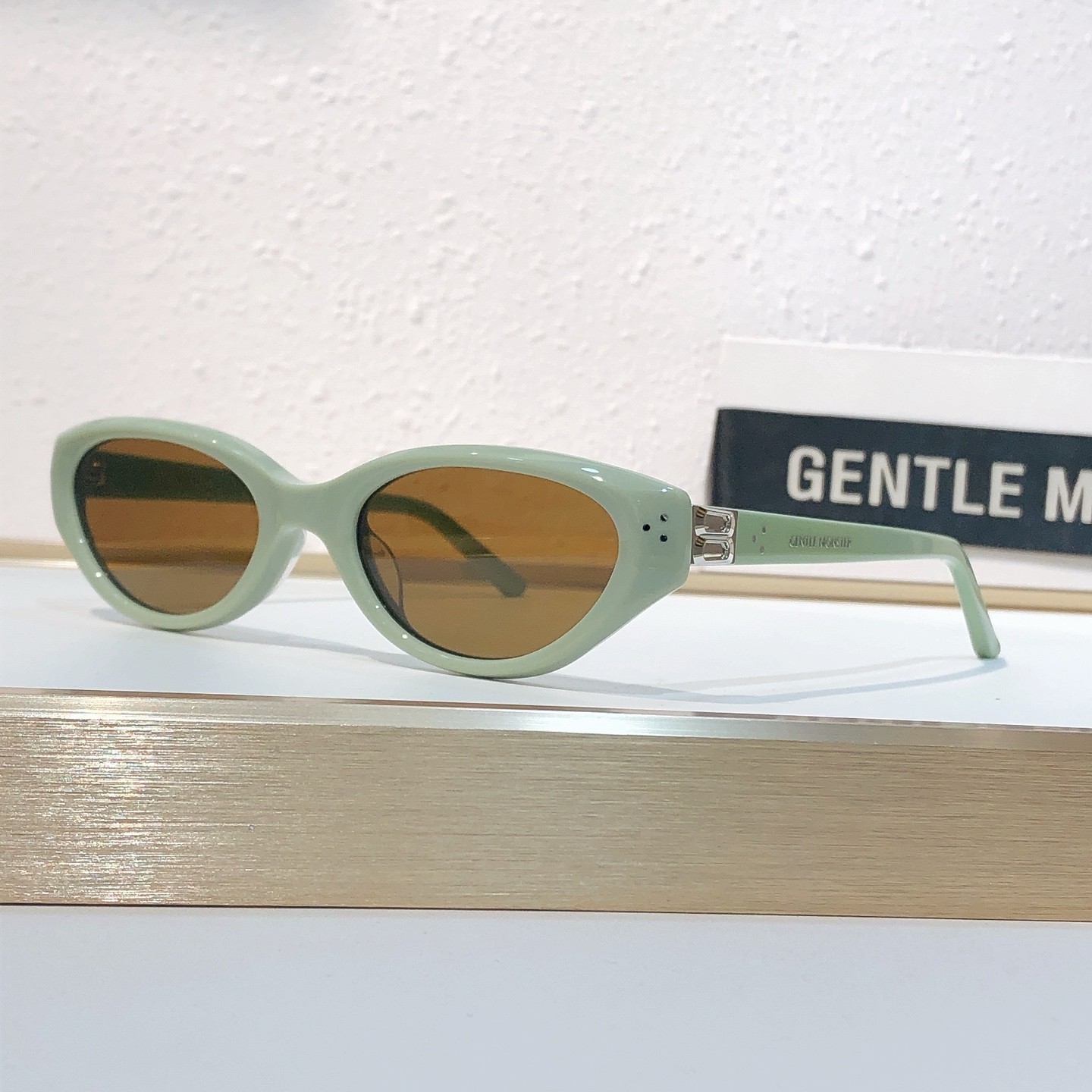 Gentle Monster Vanilla Sunglasses Gray Frame Orange Lens 54-20-149 Full Box 2026