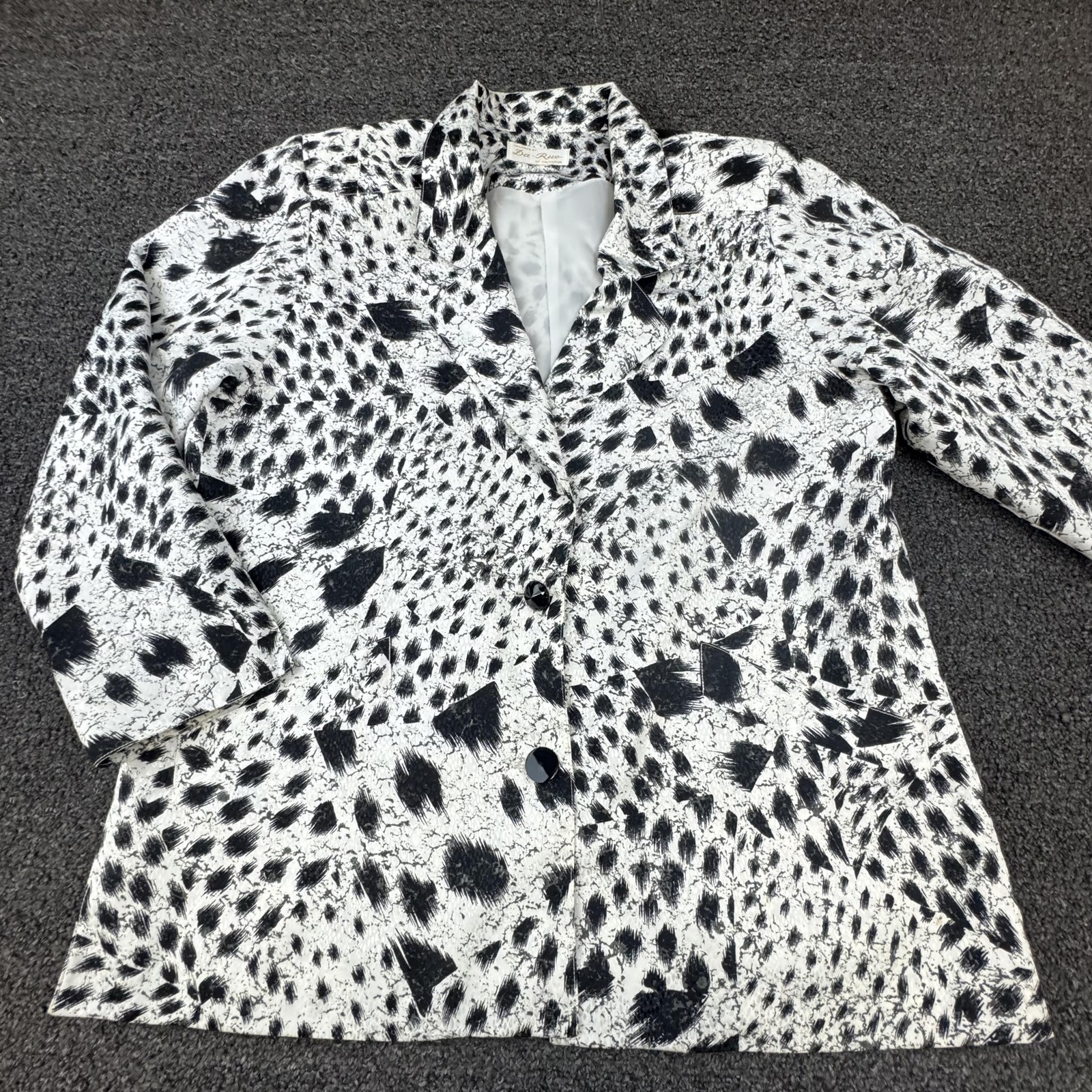 Vtg Da-Rue Suit Jacket Womens L Black Animal Print Lined Tailored Two-Button