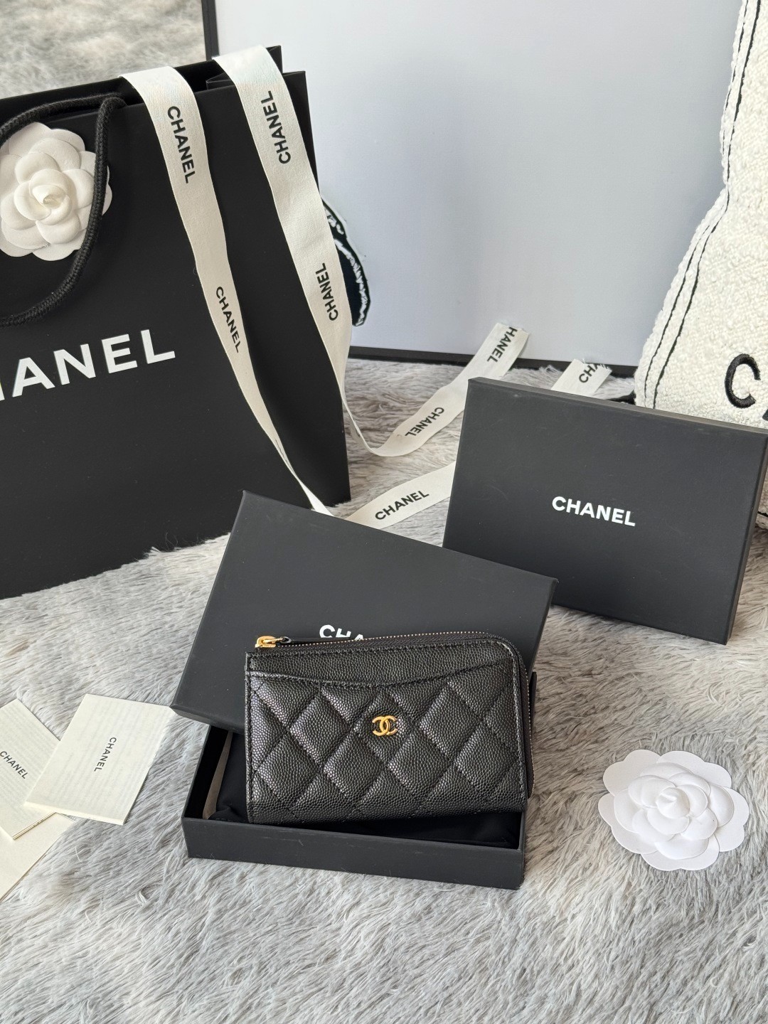 CHANEL Classic Quilted Caviar Leather Zip Card Holder Wallet Black Gold CC