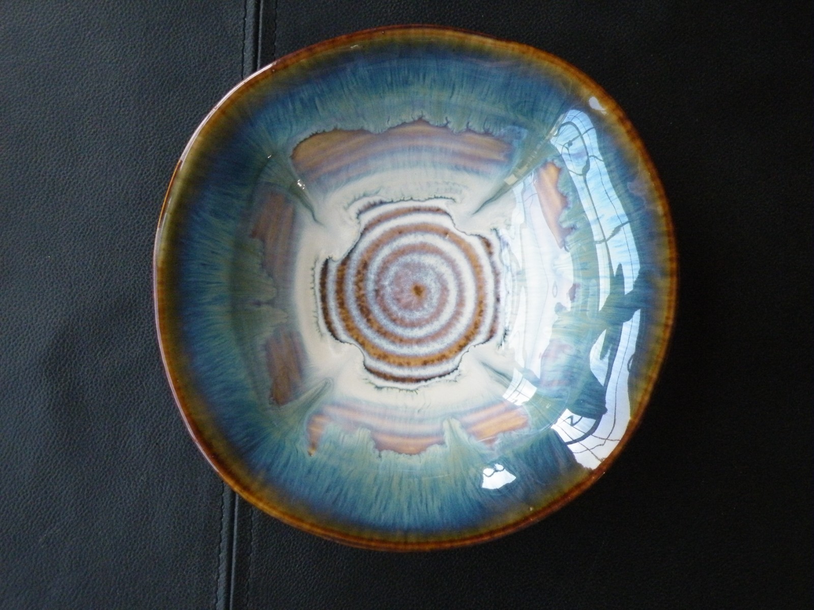 Vintage Bill Campbell Pottery Drip Glaze Bowl Signed  8-5/8