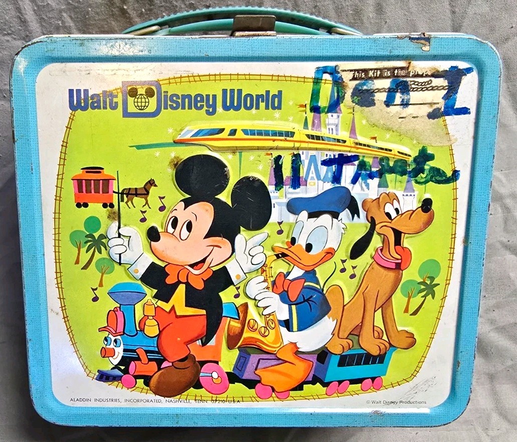 Vintage 1970s Walt Disney World Aladdin Metal Lunch Box Mickey Country Bears