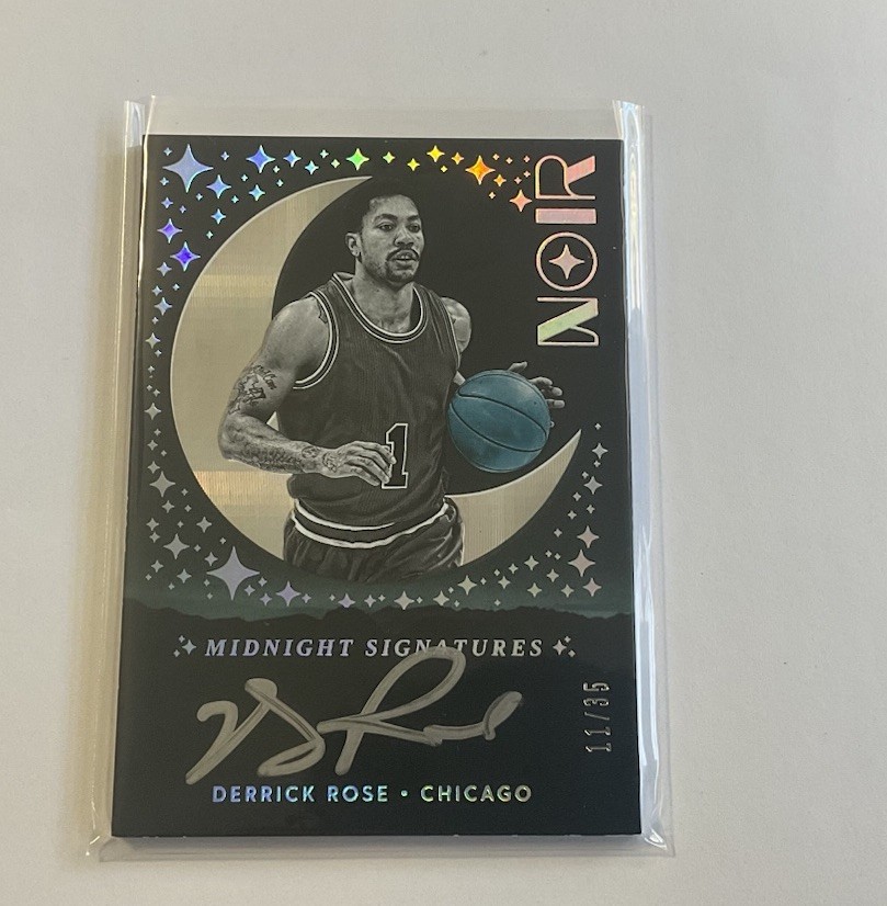 2025-26 Panini Noir 🏀 DERRICK ROSE Midnight Signatures Silver Ink /35 On Card