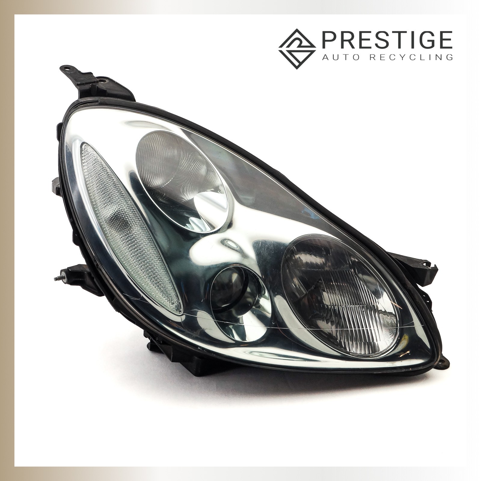 2002-2005 LEXUS SC430 Driver Headlamp Headlight Halogen Right 81130-24100 OEM