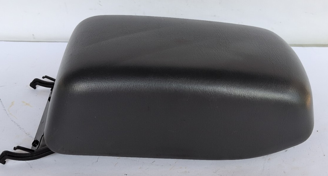 1997-2001 Toyota Camry Center Console Dark Grey Leather Armrest LID 1997-2001 Toyota Camry Center Console Dark Grey Leather Armrest LID