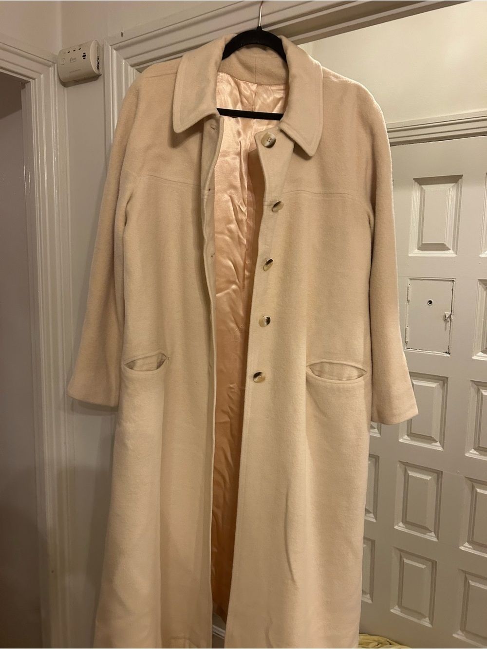 Vintage By Renato 100% Cashmere Coat Cream Satin Lined Gold Buttons Womens Size
