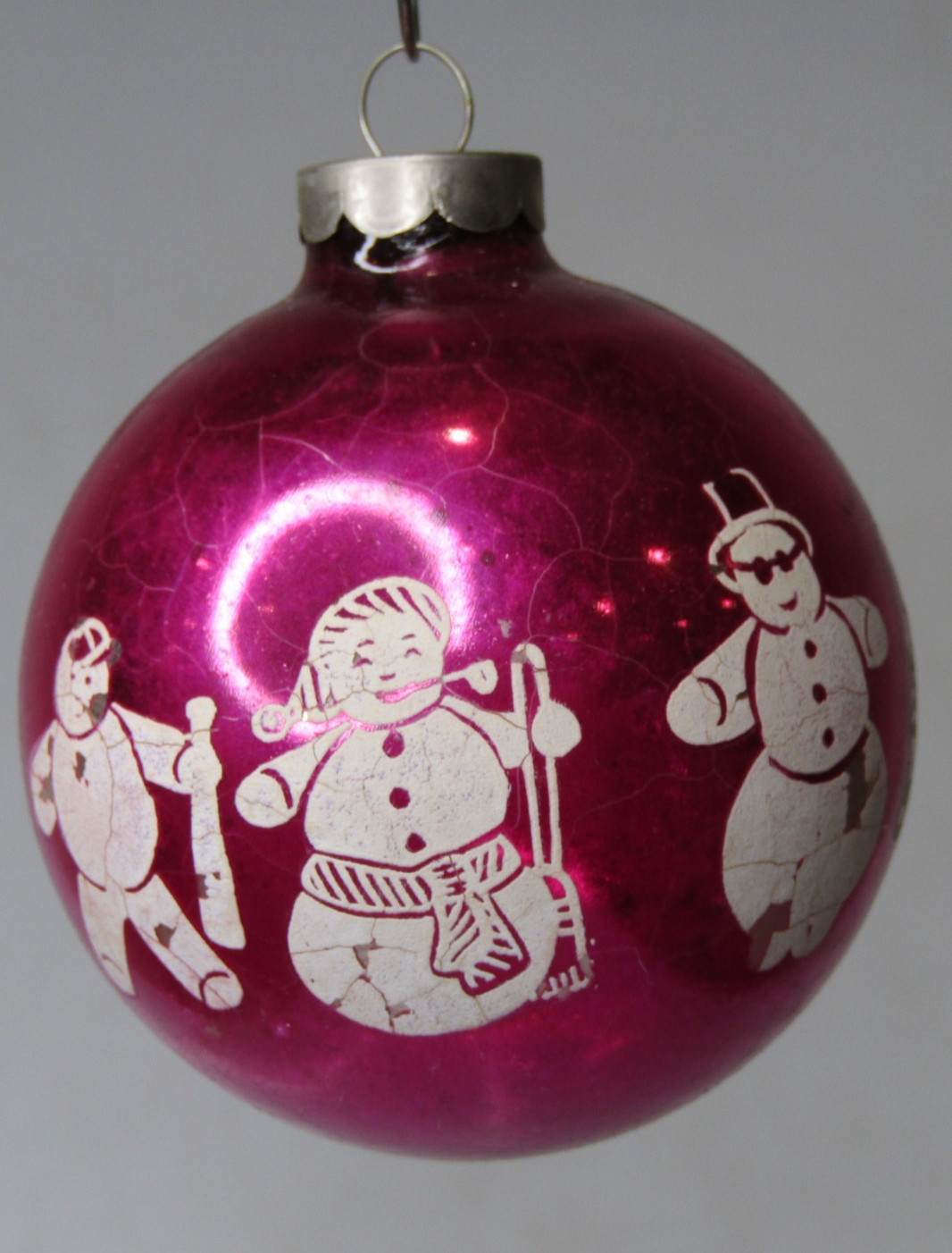 Vintage pre-WWII Glass WORLD SNOWMEN Pictured BALL Christmas Ornament Corning