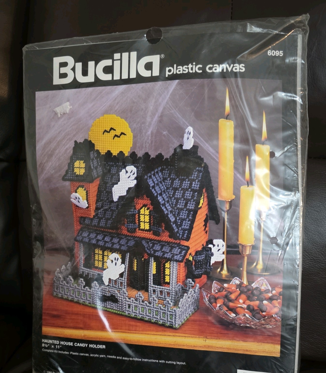 Vtg Bucilla Haunted House Candy Holder Kit Plastic Canvas #6095 Halloween 8.5x11