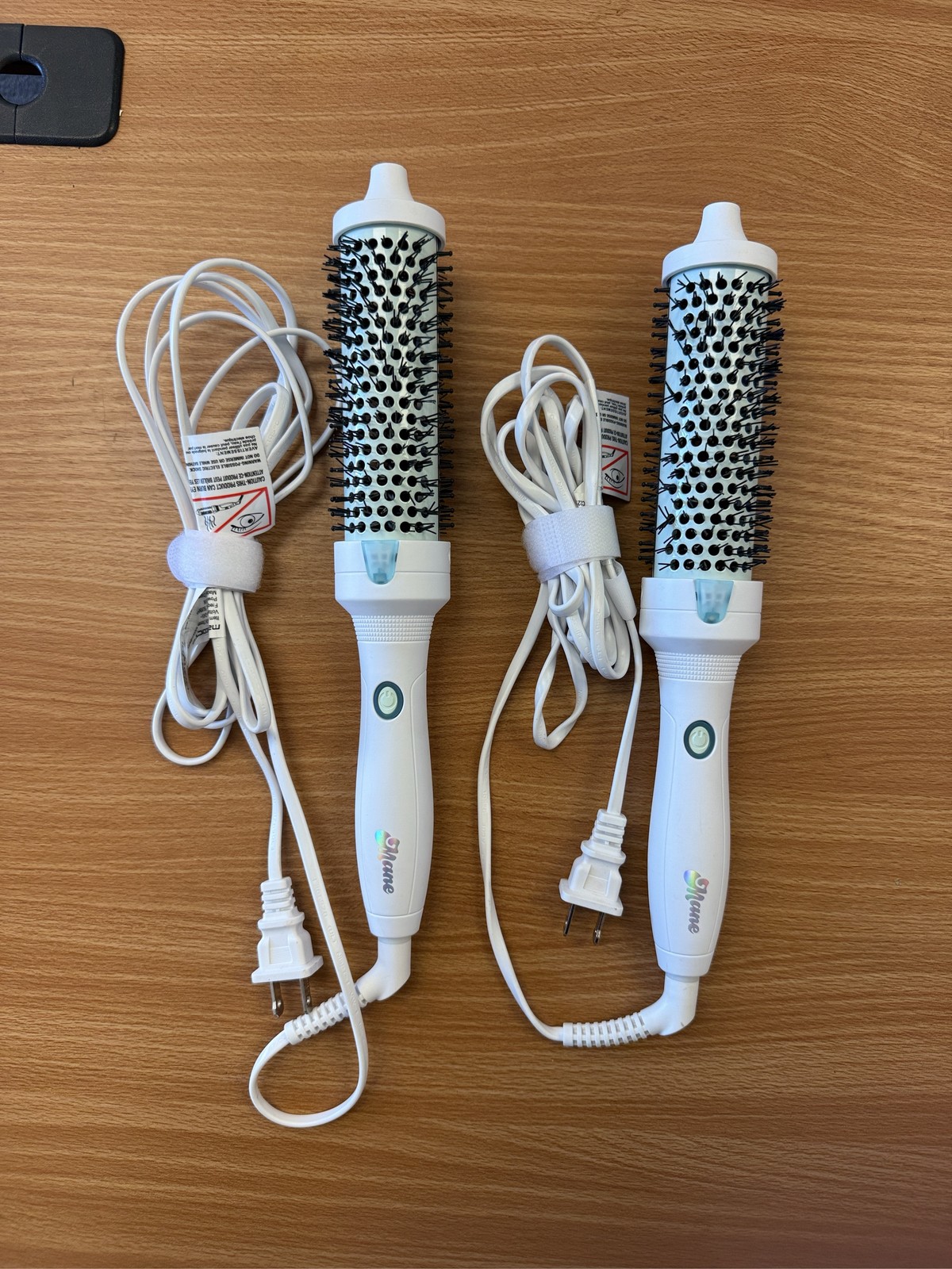 MANE It\'s Giving Body Thermal Round Brush Salon Blowout Styling no box lot of 2 MANE It\'s Giving Body Thermal Round Brush Salon Blowout Styling no box lot of 2