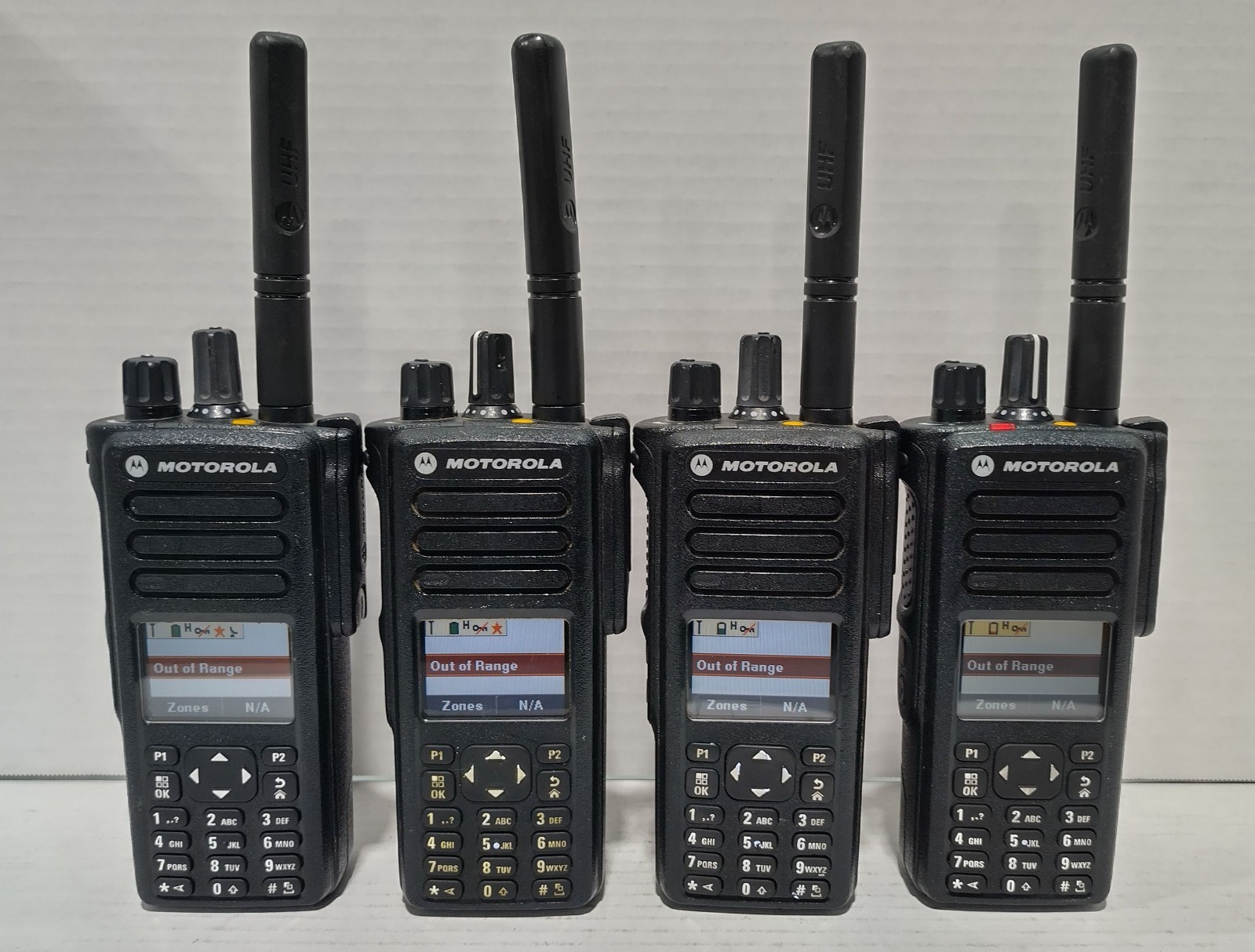 Motorola XPR 7550 AAH56RDN9KA1AN MOTOTRBO Two-Way Radios UHF Lot of 4 Read