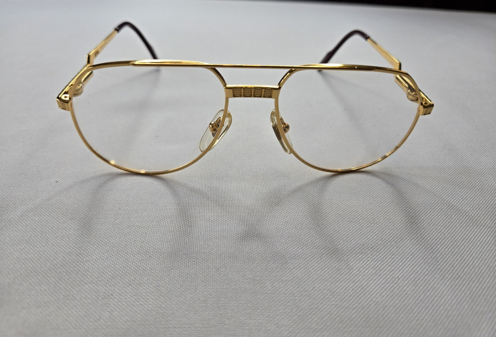 VINTAGE HILTON LONDON EYEWEAR EXCLUSIVE 021 C1 24KT GOLD OPTICAL 54-16-135 ITALY