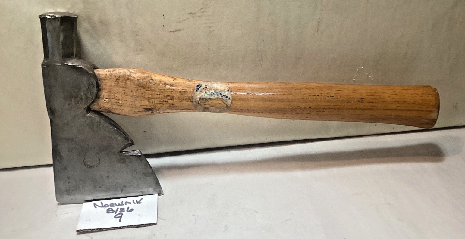 Vintage Evansville Tool Works carpenter hatchet USA Vintage Evansville Tool Works carpenter hatchet USA