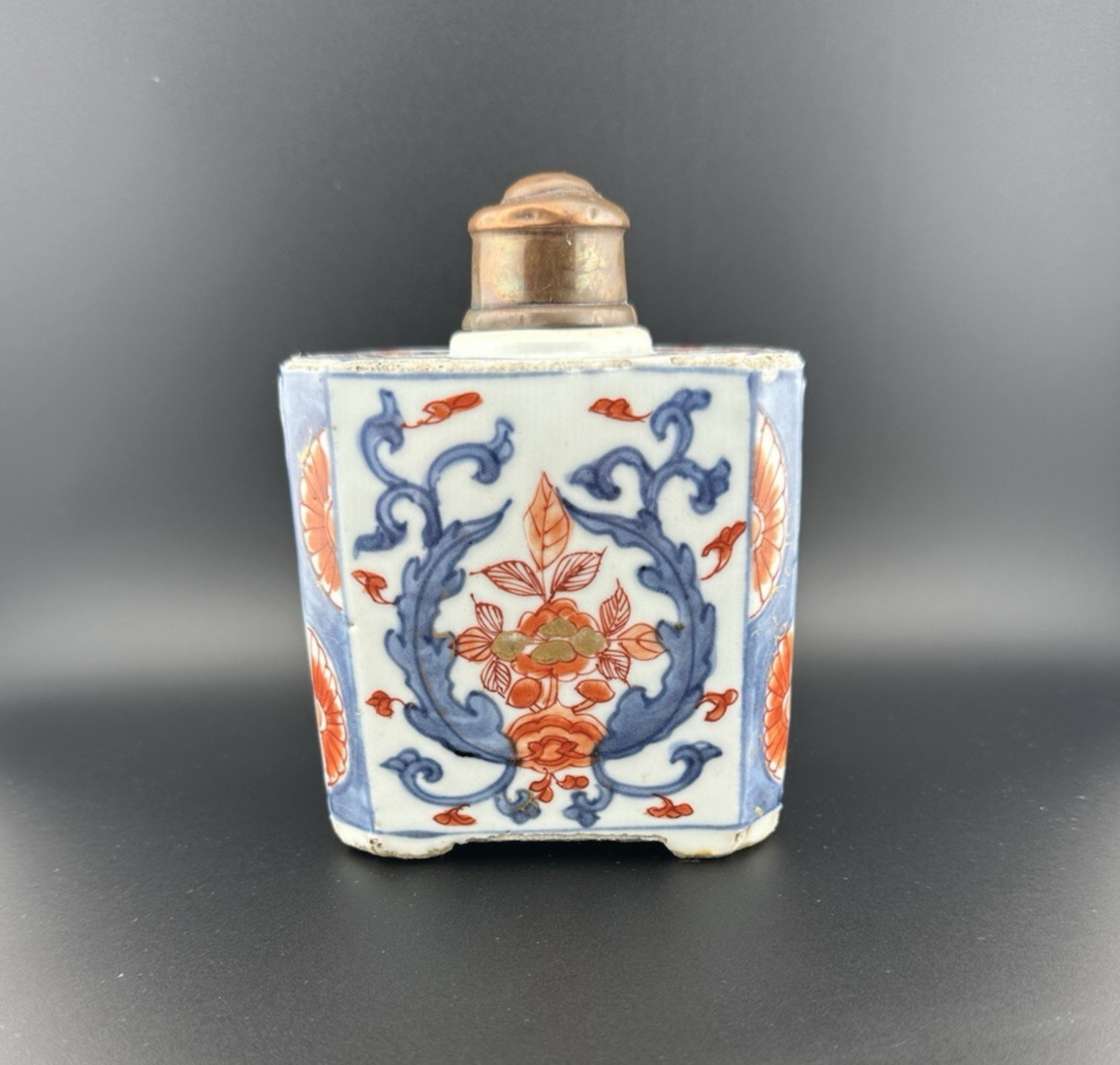 Great Antique Chinese Export 18th Century Kangxi Imari Porcelain Tea Caddy Great Antique Chinese Export 18th Century Kangxi Imari Porcelain Tea Caddy