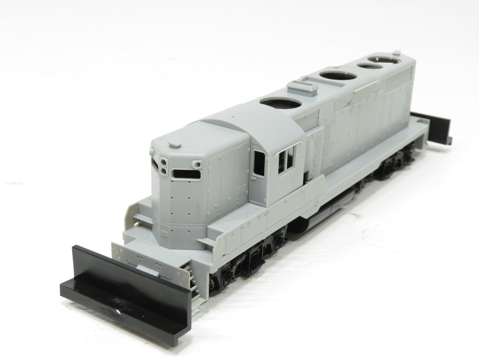 Proto 2000 920-31924 HO Undecorated w/out Sound & DCC LN 31624