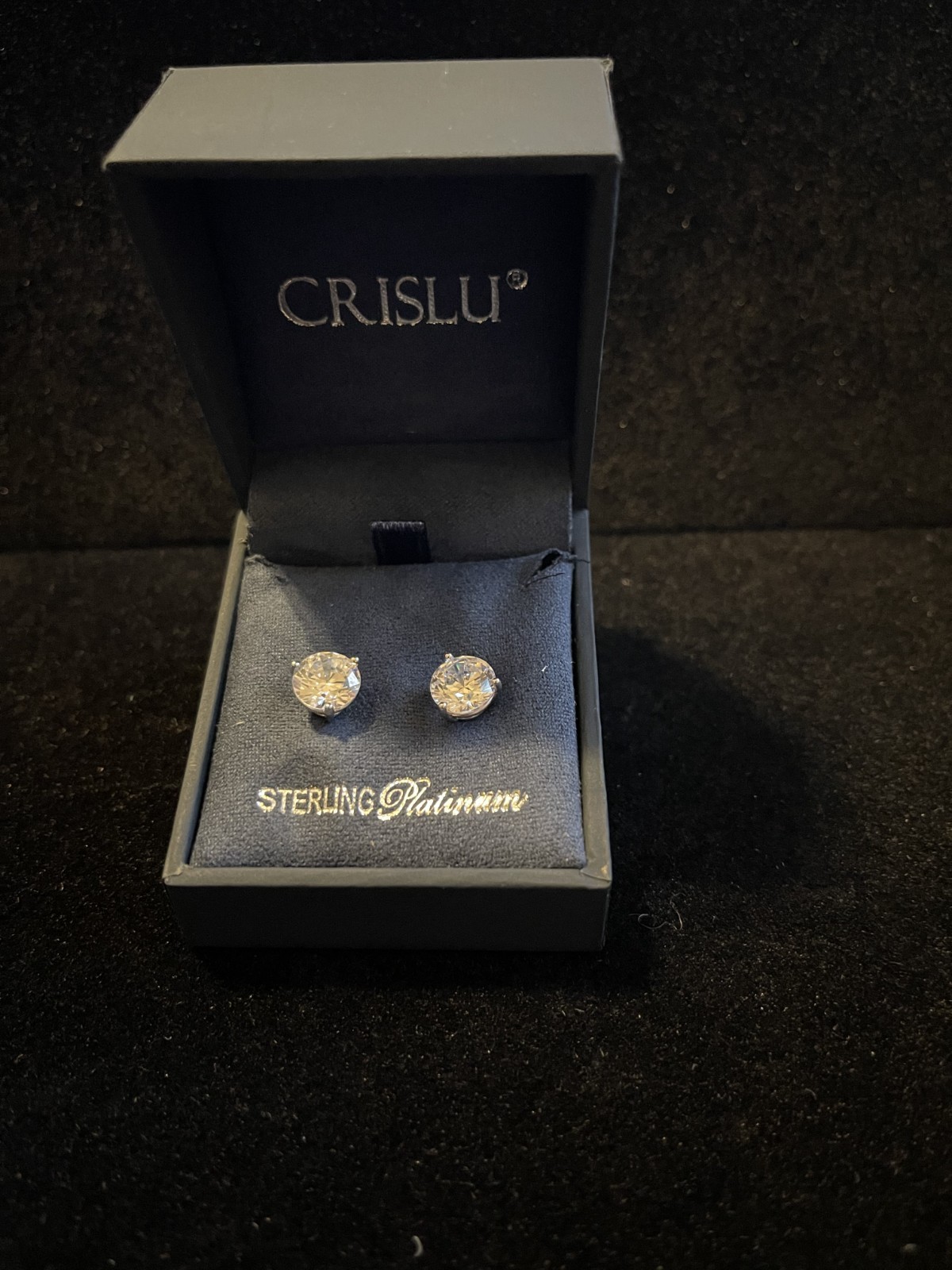 Crislu Stud Cubic Zirconia Diamond Earrings 4 CTW 8mm Diameter Crislu Stud Cubic Zirconia Diamond Earrings 4 CTW 8mm Diameter