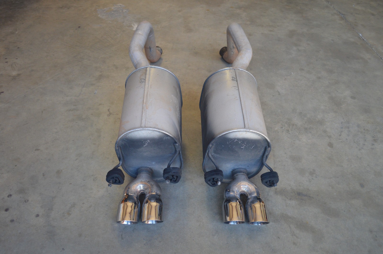 05-07 C6 Corvette OEM Mufflers - Local Pickup Only 11526