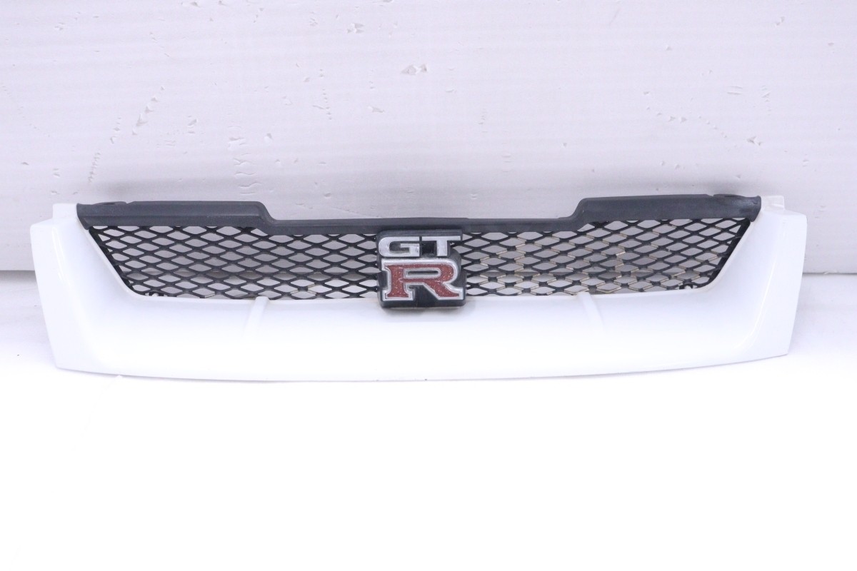 Junk JDM NISSAN Skyline R33 Front Grill 62310-24U00 White QM1 Genuine GTR BCNR33