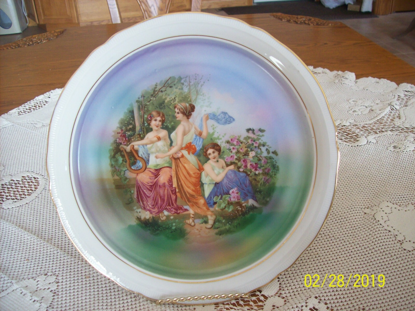 Schumann Bavaria Porcelain China Decorative Three Maiden\'s Antique Hanging Plate Schumann Bavaria Porcelain China Decorative Three Maiden\'s Antique Hanging Plate