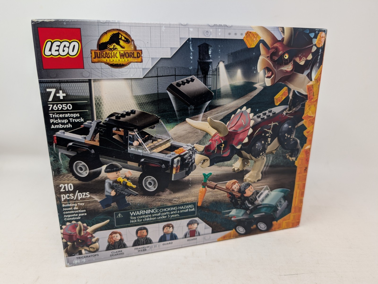 LEGO Jurassic World Dominion Triceratops Pickup Truck Ambush Set - 76950 LEGO Jurassic World Dominion Triceratops Pickup Truck Ambush Set - 76950