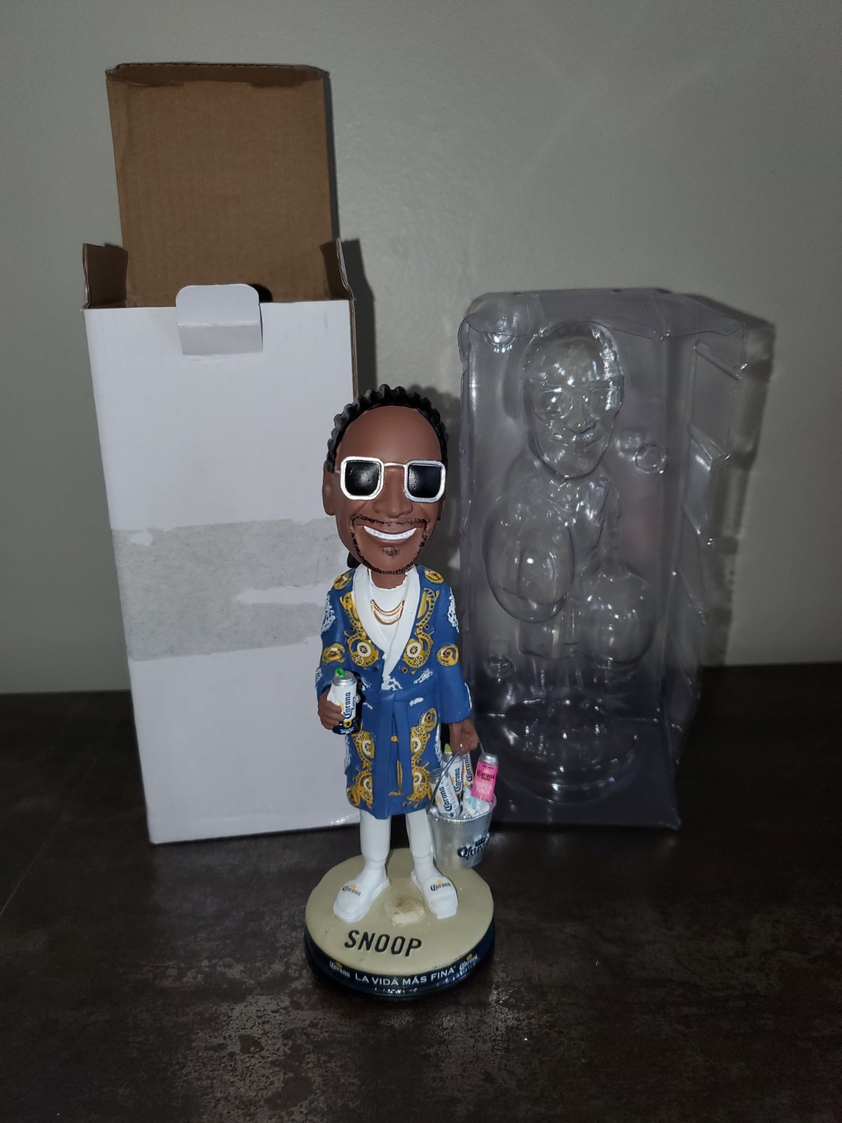 Snoop Dogg Bobblehead 7\'\' Corona Exclusive - New In Box Snoop Dogg Bobblehead 7\'\' Corona Exclusive - New In Box