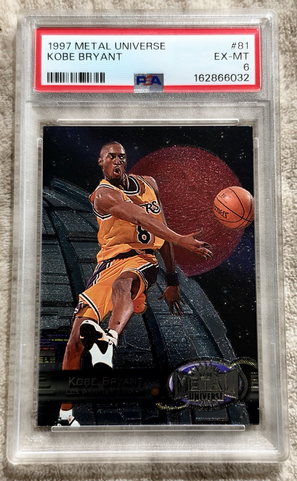 1997-98 Skybox Metal Universe - Kobe Bryant #81 Iconic Card - Graded PSA 6 EX-MT 1997-98 Skybox Metal Universe - Kobe Bryant #81 Iconic Card - Graded PSA 6 EX-MT
