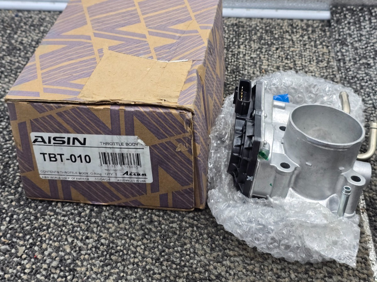 Aisin TBT-010 Throttle Body For 2004-2006 Toyota Camry, 2004-2007 Highlander