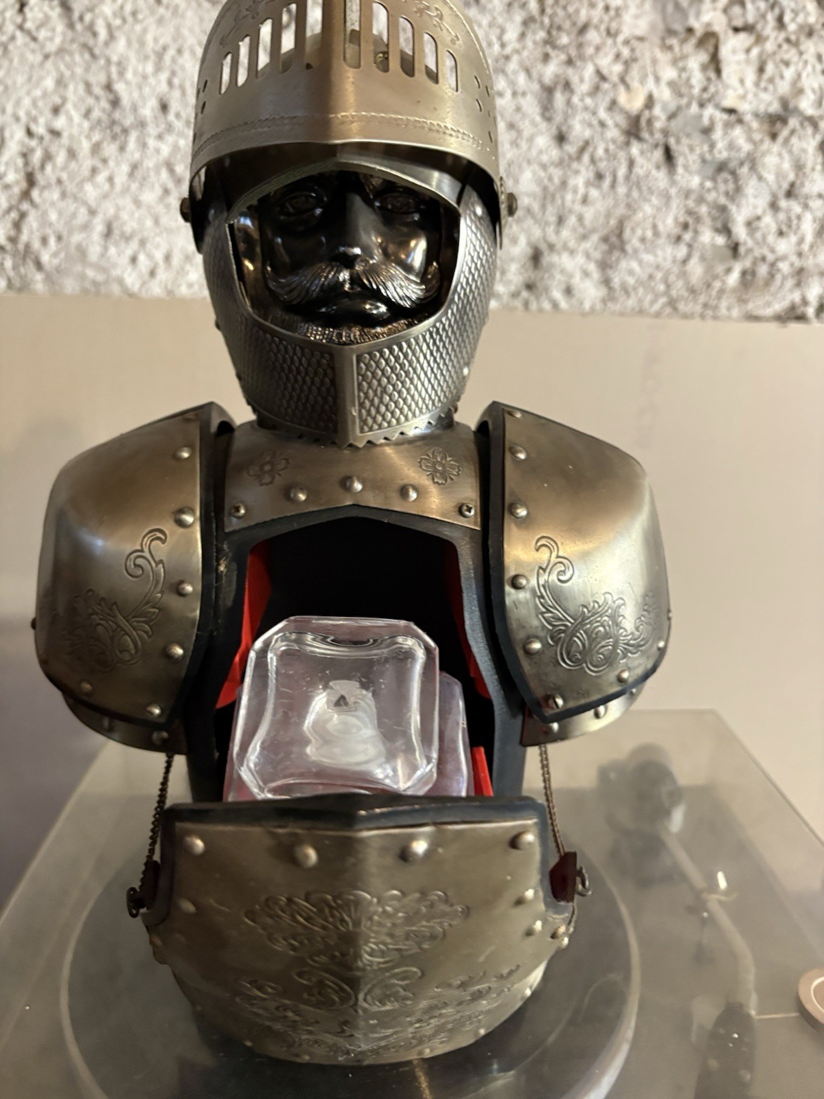 Nikka Vintage Knight Armour Decanter Set - Knight Bar Whisky - Japan - Rare
