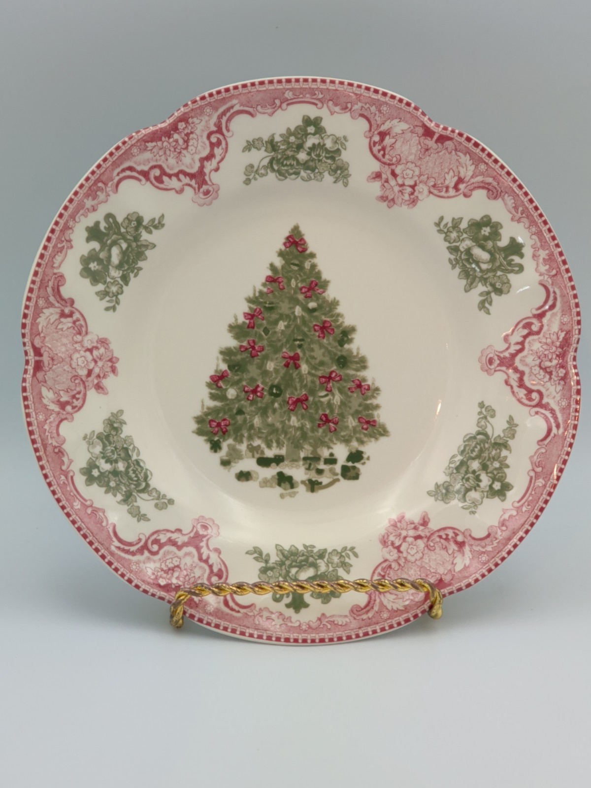Rare Johnson Bros. Old Britain Castles Pink & Green Christmas 8.75 Rare Johnson Bros. Old Britain Castles Pink & Green Christmas 8.75